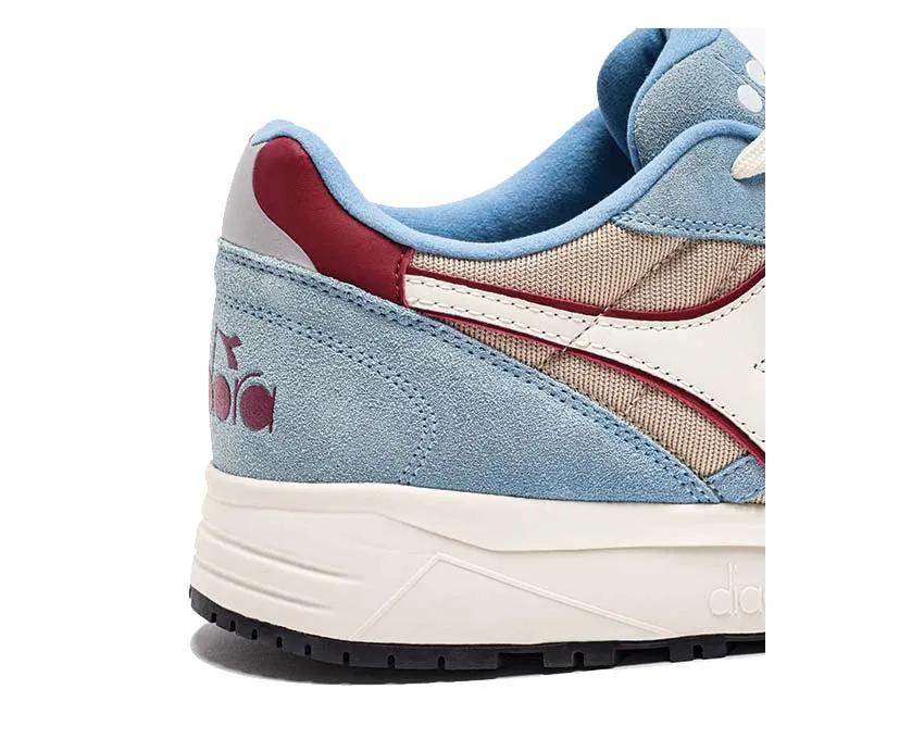 Diadora N902