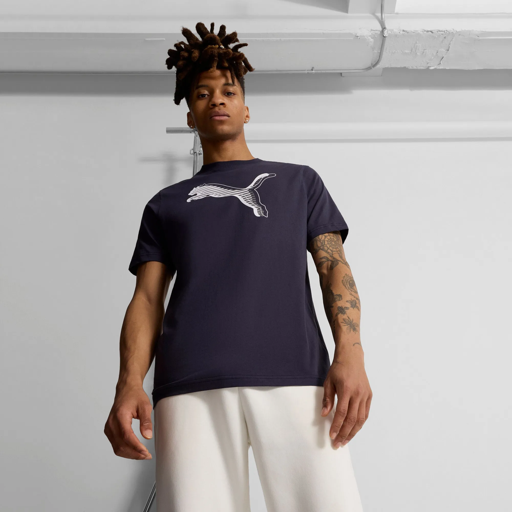 PUMA Men's GRAPHICS Logo Tee
