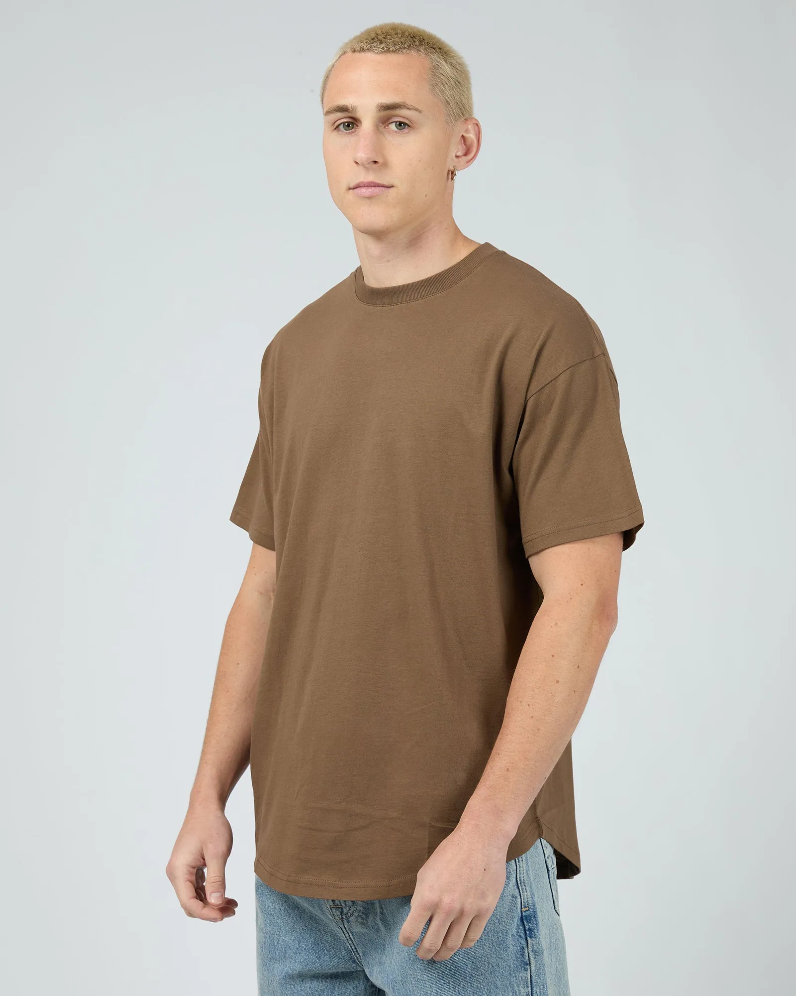 Solid Tail Tee Chocolate